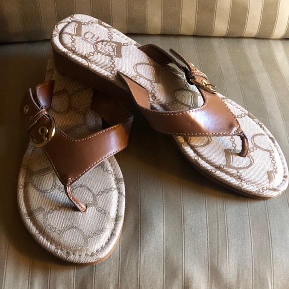 chaps memory foam flip flops